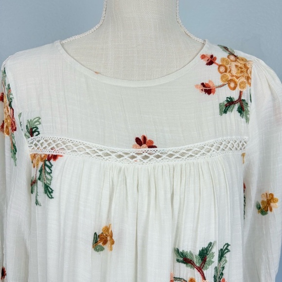 ANTHRO Fig & Flowers Floral Embroidered 3/4 Sleeve Top Sz M - Picture 2 of 11